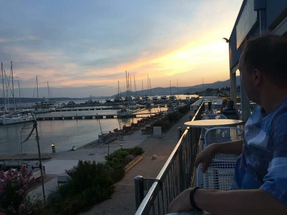 Modern Apartment Near Split & Trogir Kastela Dış mekan fotoğraf