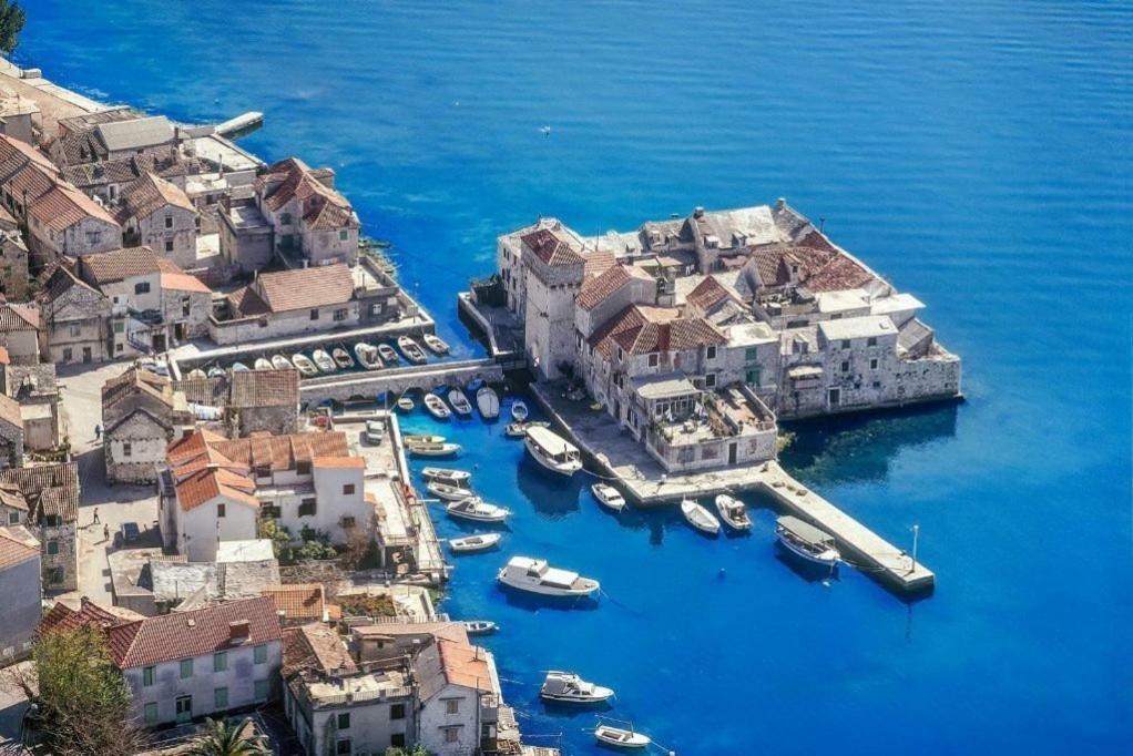 Modern Apartment Near Split & Trogir Kastela Dış mekan fotoğraf