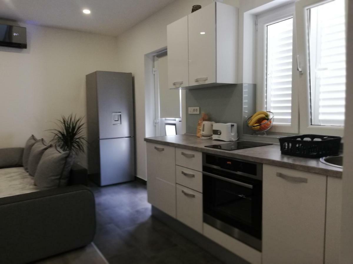 Modern Apartment Near Split & Trogir Kastela Dış mekan fotoğraf